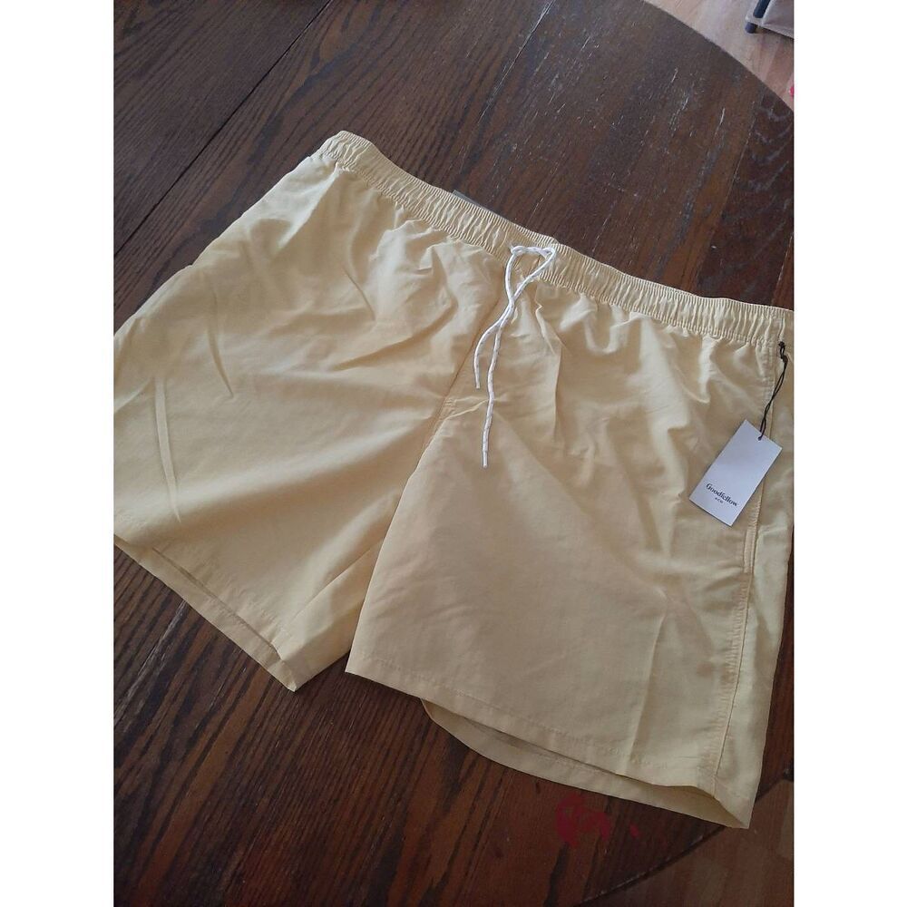 New Mens 2XL Big & Tall Goodfellow Yellow Swim Trunks Swimwear Bathing Suit NWT
